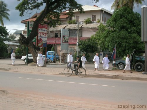 1-monks.jpg