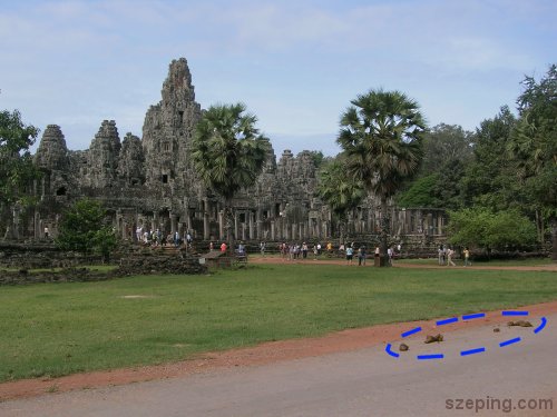 2-bayon-1.jpg
