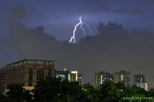bishan_lightning2.jpg
