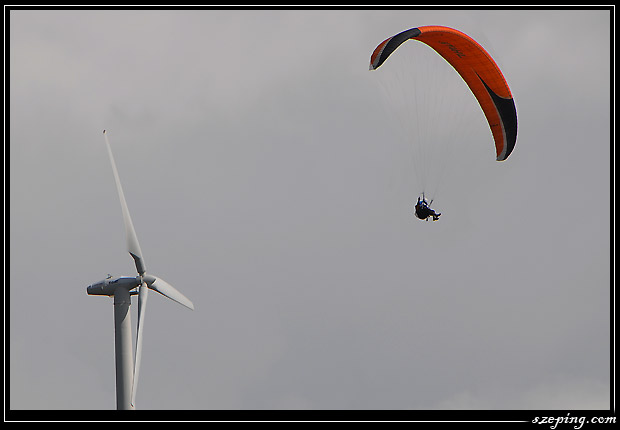 phuket-051-naiharnparaglide02.jpg